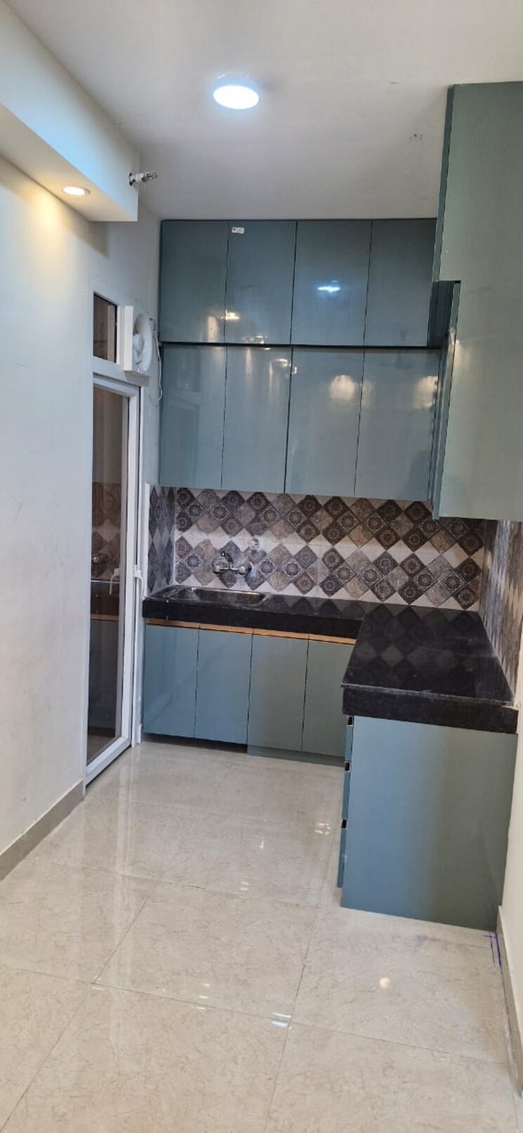 Kitchen, signature-global-golf-greens 2.5 Bedroom 645 Sq.Ft. Apartment In Sector 79 Gurgaon 9362451