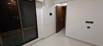 Room in 1 BHK Apartment at Shiv Shakti Tower 28, Malad East – for Rent