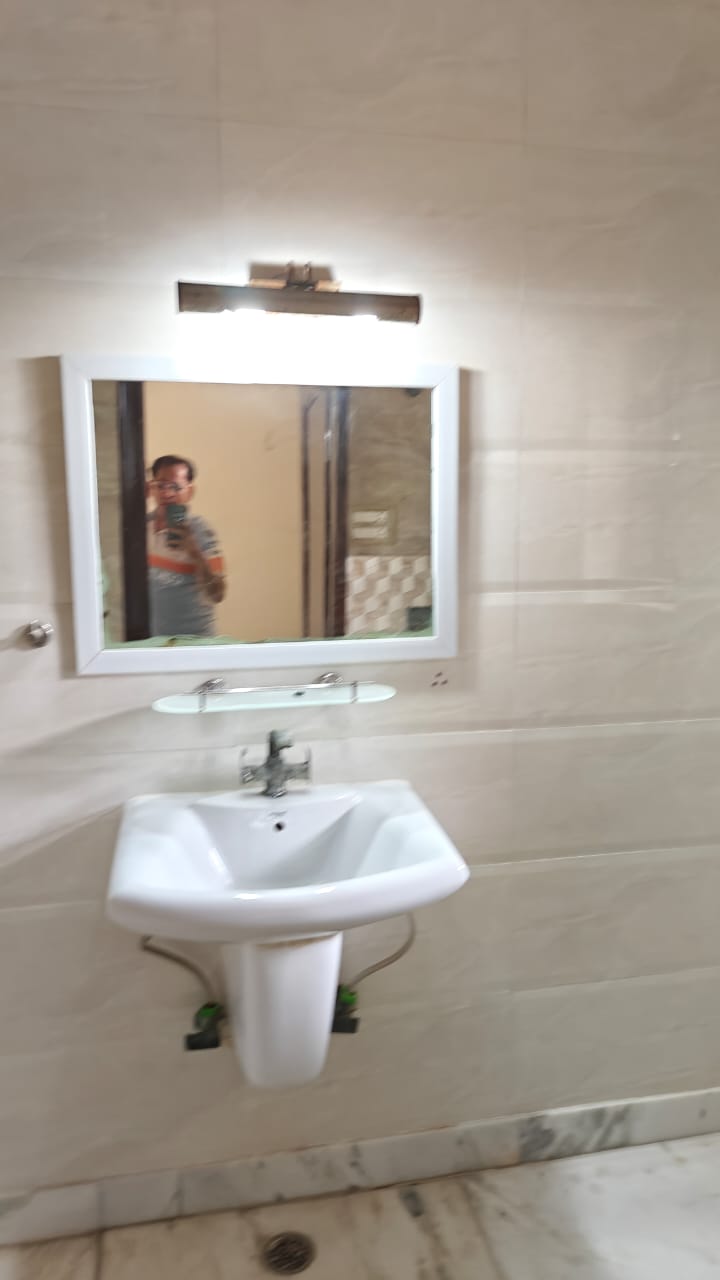 2 BHK + Study Room Builder Floor For Rent in RWA Apartments