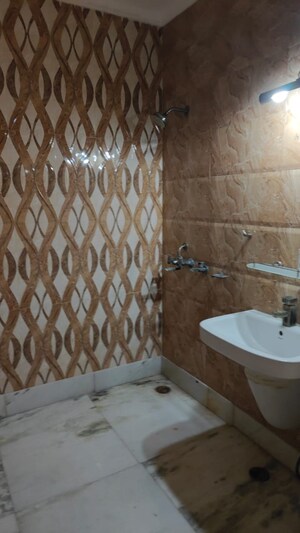 Bathroom in 2 BHK Builder Floor at RWA Apartments, Sector 31 – for Rent