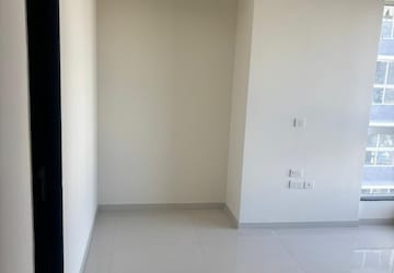 Room in 2 BHK Apartment at Sheth Zuri, Laxmi Nagar – for Sale