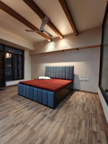 Bedroom in 4 BHK Apartment at DLF The Belaire, Sector 54 – for Sale