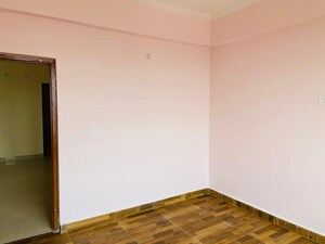 Room in 3 BHK Apartment at Aravali Enclave, Vrindavan Yojna – for Sale