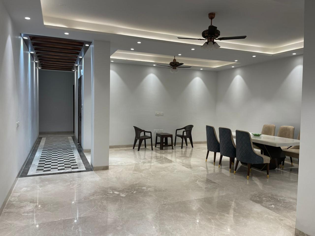 4 BHK Builder Floor For Sale in Sector 82