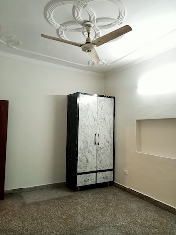 2 BHK Independent House For Rent in Sector 15a