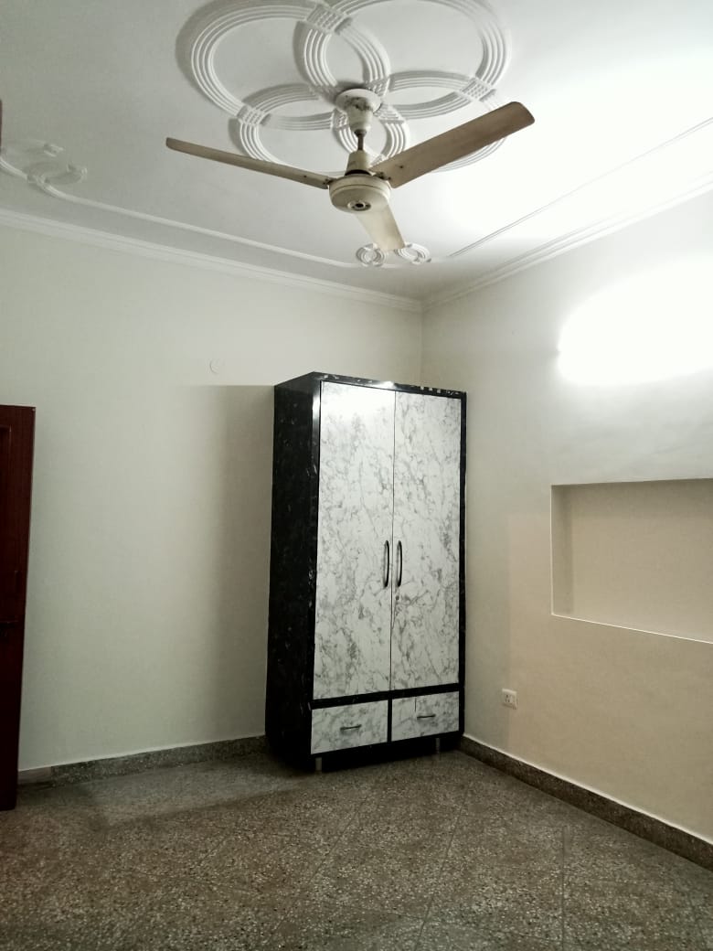 2 BHK + Study Room Independent House For Rent in Sector 15A