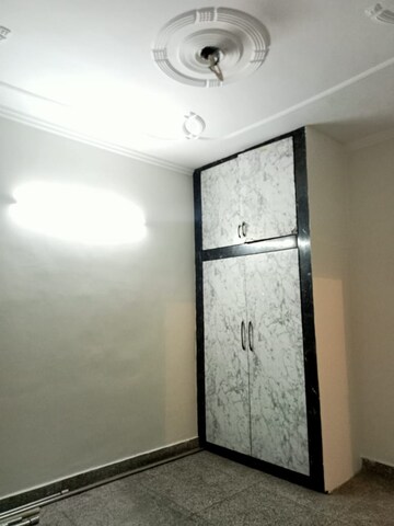 Room in 2 BHK Independent House at Sector 15a – for Rent