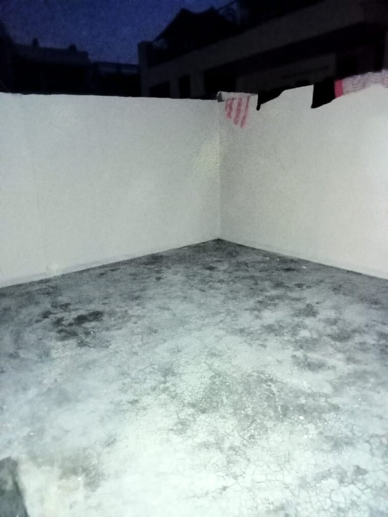 Room, sector 15a 2 Bedroom 2150 Sq.Ft. Independent House In Sector 15a Faridabad 9362529