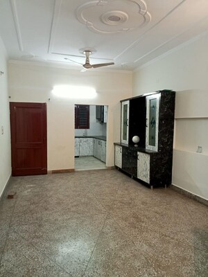 Room in 2 BHK Independent House at Sector 15a – for Rent