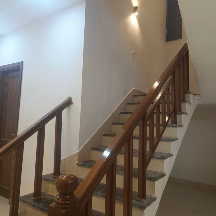 undefined, sahastradhara road 5 Bedroom 275 Sq.Yd. Villa In Sahastradhara Road Dehradun 9362552