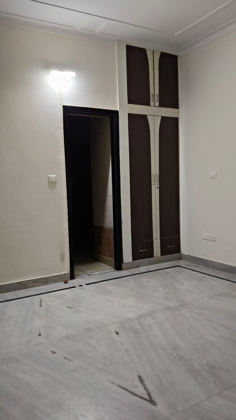Room, sector 16 2 Bedroom 1250 Sq.Ft. Independent House In Sector 16 Faridabad 9362538