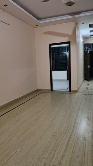 2 BHK Independent House For Rent in Sector 16