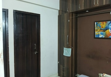 Room in 1 BHK Apartment at Ninex RMG Residency, Sector 37c – for Rent