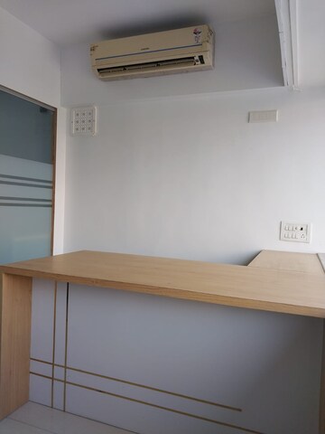 Team Area in  Office Space at Thacker Tower, Vashi Sector 17 – for Rent