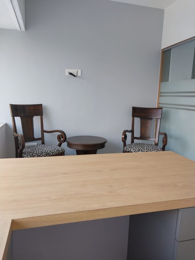 Team Area, thacker-tower Commercial Office Space 600 Sq.Ft. In Vashi Sector 17 Navi Mumbai 9362596