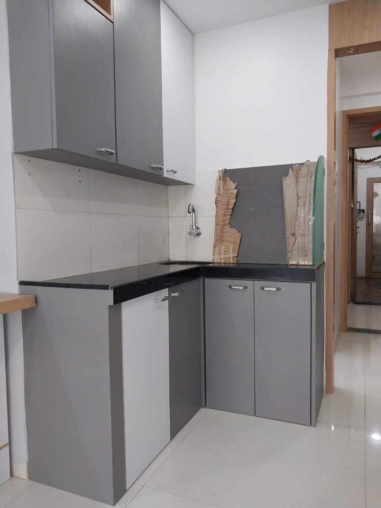 Kitchen, thacker-tower Commercial Office Space 600 Sq.Ft. In Vashi Sector 17 Navi Mumbai 9362596