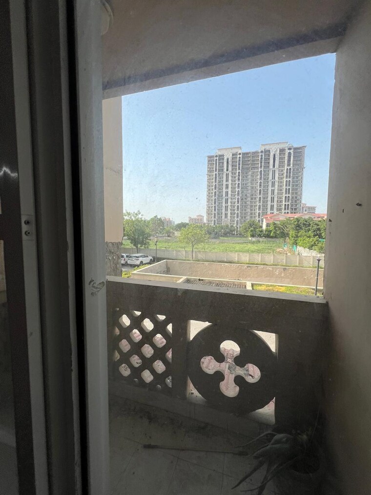 Balcony, dlf-new-town-heights-ii 3.5 Bedroom 1930 Sq.Ft. Apartment In Sector 86 Gurgaon 9362630