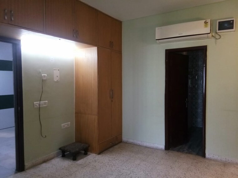 Room, bsf-cghs 2 Bedroom 1050 Sq.Ft. Apartment In Gwal Pahari Gurgaon 9362646