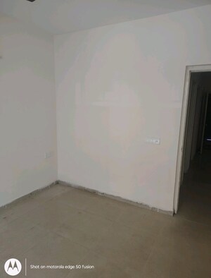 Room in 2 BHK Apartment at Shree Vardhman Green Court, Sector 90 – for Sale
