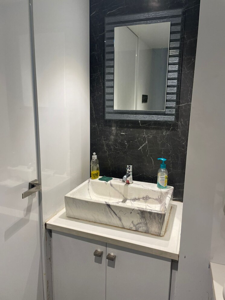 Bathroom, satra-plaza Commercial Office Space 1350 Sq.Ft. In Vashi Sector 19d Navi Mumbai 9362643