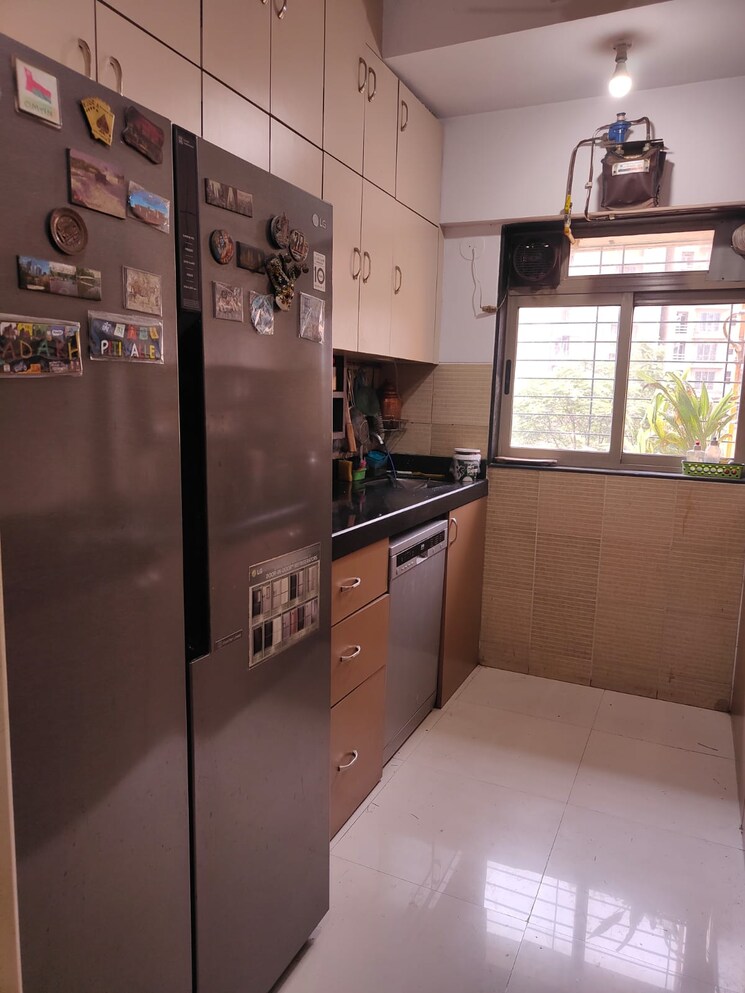 Kitchen, lodha-splendora 2.5 Bedroom 838 Sq.Ft. Apartment In Ghodbunder Road Thane 9362696