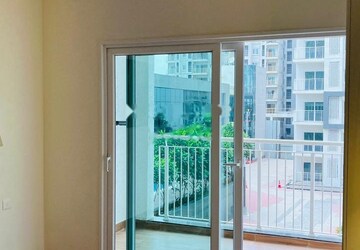 Room in 3 BHK Apartment at L&T Raintree Boulevard, Hebbal – for Rent