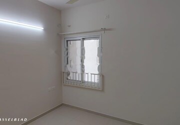 Room in 4 BHK Apartment at L&T Raintree Boulevard, Hebbal – for Rent