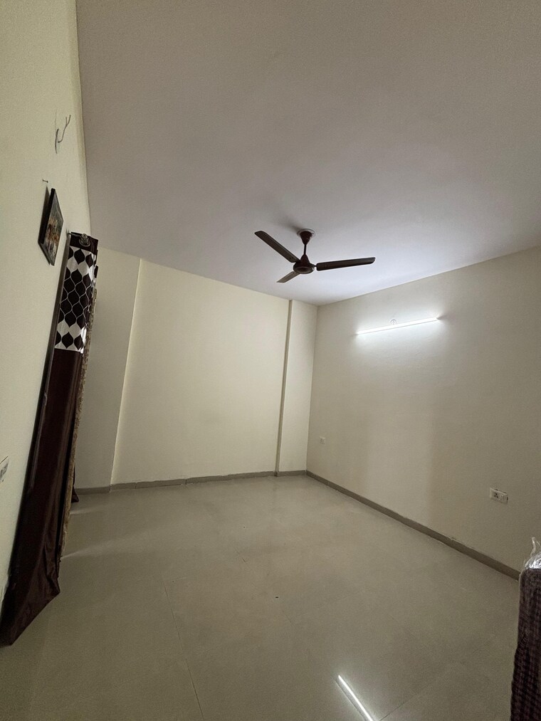 Room, himalaya-pride 3 Bedroom 1671 Sq.Ft. Apartment In Tech Zone 4 Greater Noida Greater Noida 9362745