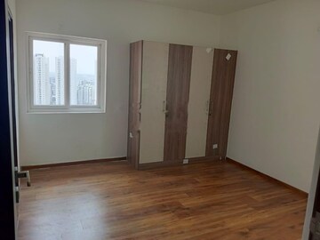 Room in 3 BHK Apartment at Poulomi Avante, Kokapet – for Rent