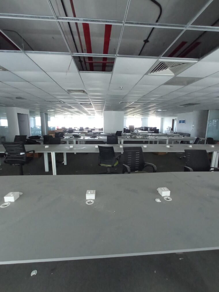  Parking, rupa-solitaire Commercial Office Space 5319 Sq.Ft. In Kopar Khairane Navi Mumbai 9362776