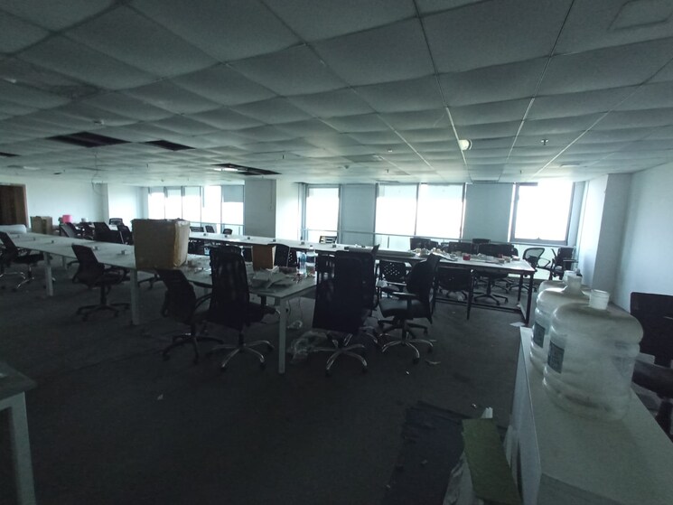  Parking, rupa-solitaire Commercial Office Space 5319 Sq.Ft. In Kopar Khairane Navi Mumbai 9362776