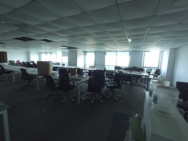  Parking, rupa-solitaire Commercial Office Space 5319 Sq.Ft. In Kopar Khairane Navi Mumbai 9362776