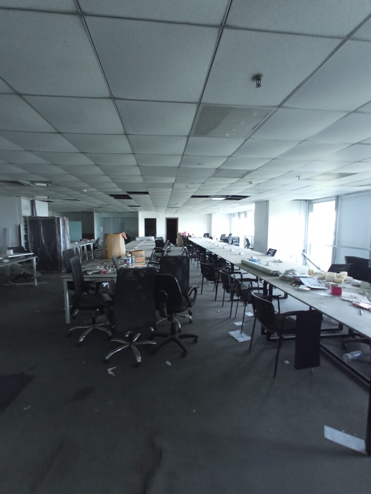  Parking, rupa-solitaire Commercial Office Space 5319 Sq.Ft. In Kopar Khairane Navi Mumbai 9362776