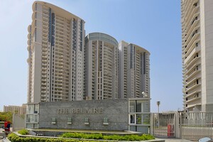4 BHK Apartment – Exterior View View at DLF The Belaire, Sector 54 - for Sale