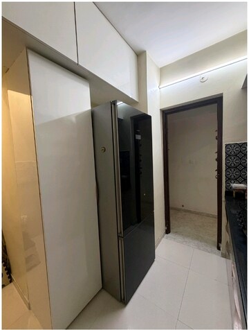 2 BHK Apartment For Rent in Lodha Amara, Kolshet Road