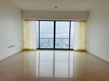 Room in 4 BHK Apartment at Rustomjee Crown, Prabhadevi – for Rent