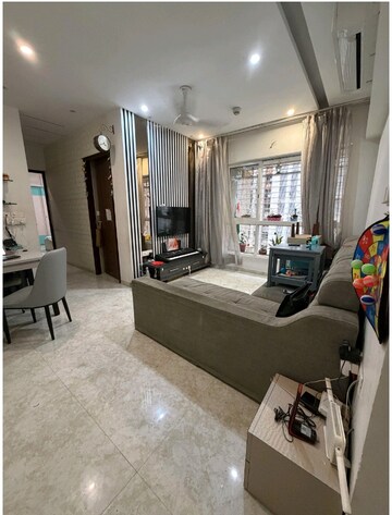 2 BHK Apartment For Rent in Lodha Amara, Kolshet Road