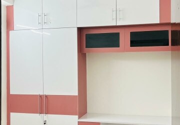 Room in 2 BHK Apartment at Amrapali Centurian Park, Tech Zone 4 Greater Noida – for Rent