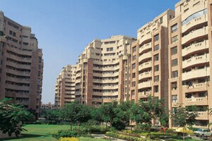 3 BHK Apartment – Exterior View View at Unitech Heritage City, Sector 25 - for Sale