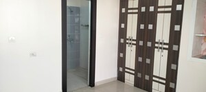 Room in 3.5 BHK Apartment at Rapti Apartment, Gomti Nagar – for Rent