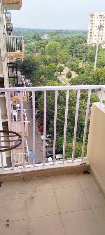 Balcony in 3.5 BHK Apartment at Rapti Apartment, Gomti Nagar – for Rent