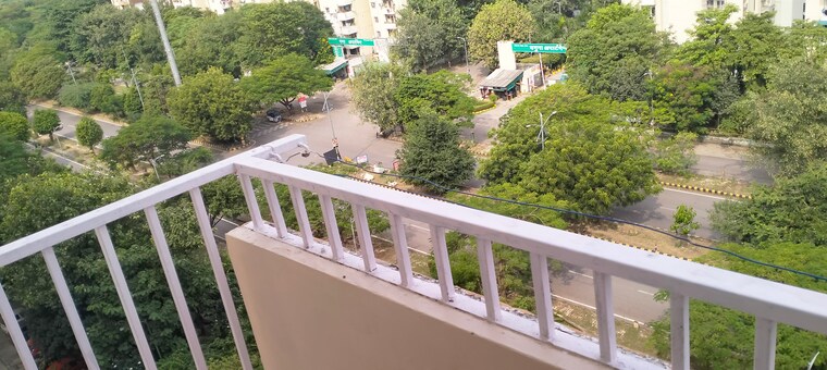 Balcony, rapti-apartment 3.5 Bedroom 1800 Sq.Ft. Apartment In Gomti Nagar Lucknow 9362910