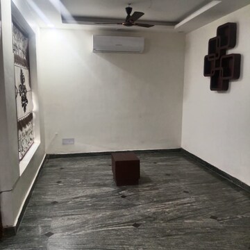 Building Lobby in 3 BHK Builder Floor at Sector 27 – for Sale