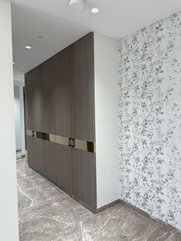 Room in 4 BHK Apartment at Lodha World Crest, Worli – for Rent