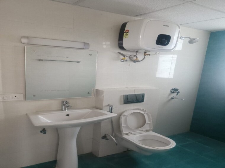 Attached Bathroom, chattarpur 3 Bedroom 135 Sq.Yd. Builder Floor In Chattarpur Delhi 9362799