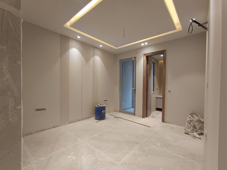 Room, sector 46 4 Bedroom 342 Sq.Yd. Builder Floor In Sector 46 Gurgaon 9363007