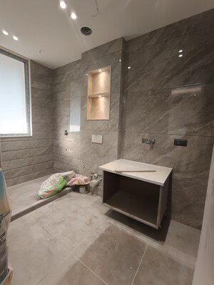 Furnished Amenities in 4 BHK Builder Floor at Sector 46 – for Sale