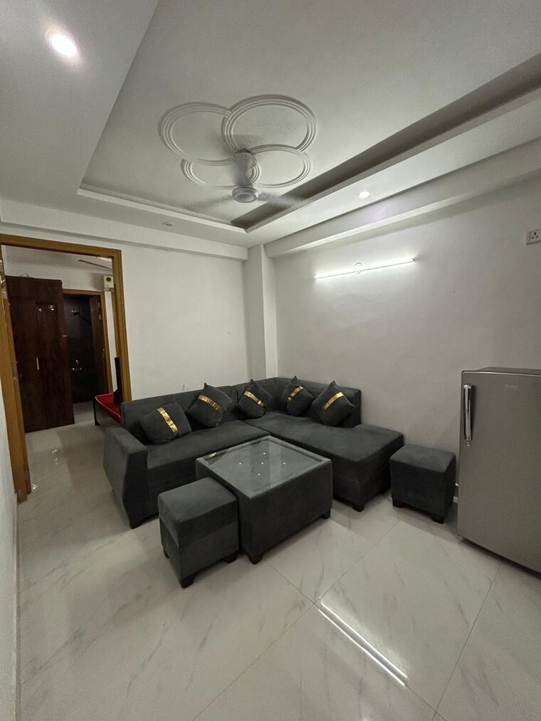 Living Room, freedom fighters enclave 1 Bedroom 450 Sq.Ft. Builder Floor In Freedom Fighters Enclave Delhi 9363004