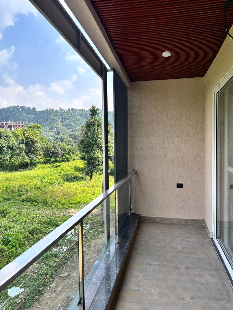 Balcony, gujrara mansingh 4 Bedroom 100 Sq.Yd. Independent House In Gujrara Mansingh Dehradun 9363037