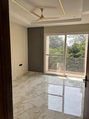 Room in 4 BHK Independent House at Gujrara Mansingh – for Rent